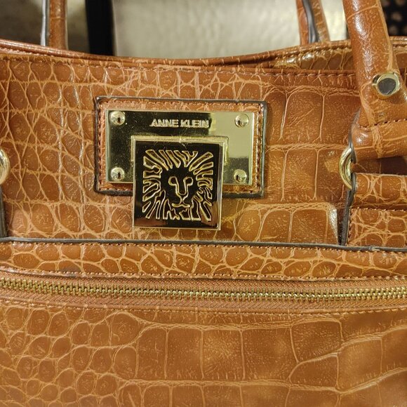 Anne Klein New York Satchel Shoulder Handbag Crocodile Embossed Logo Tote Brown - Picture 4 of 11